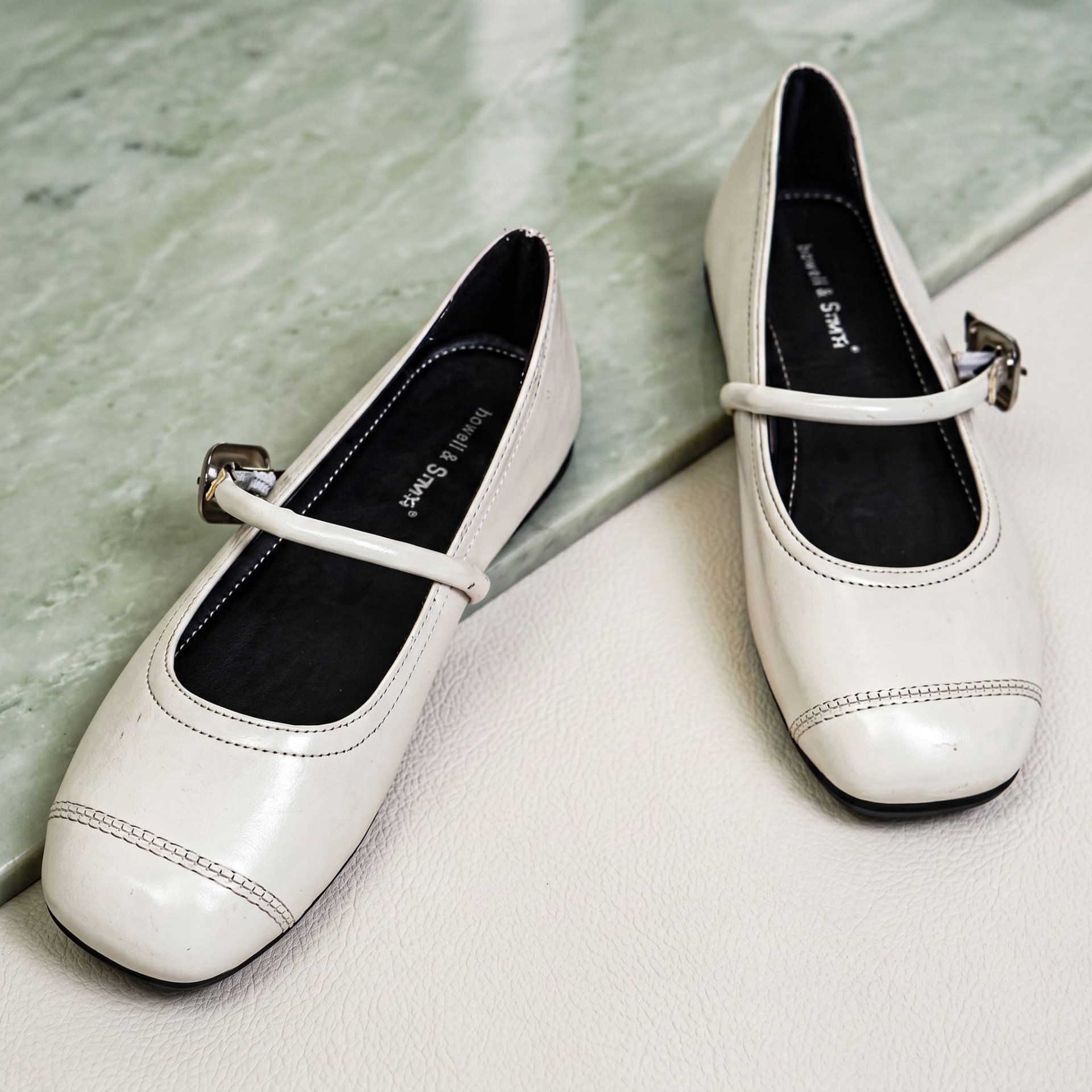 Ladies-Shoe-MW00417