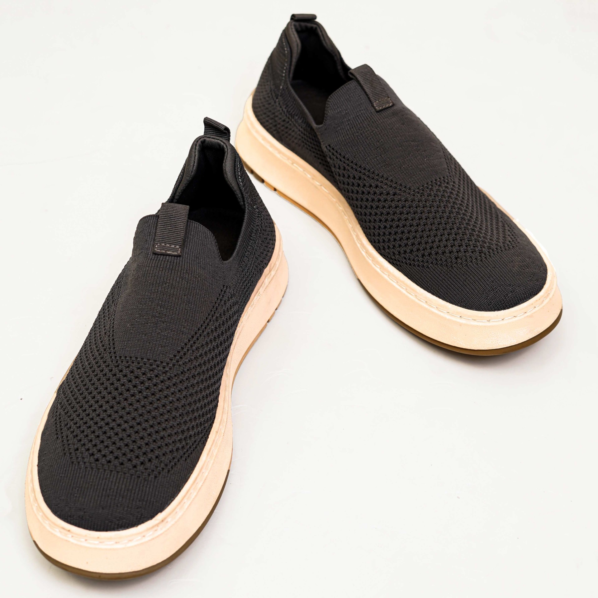 Mens-Sneakers-MW00051_02