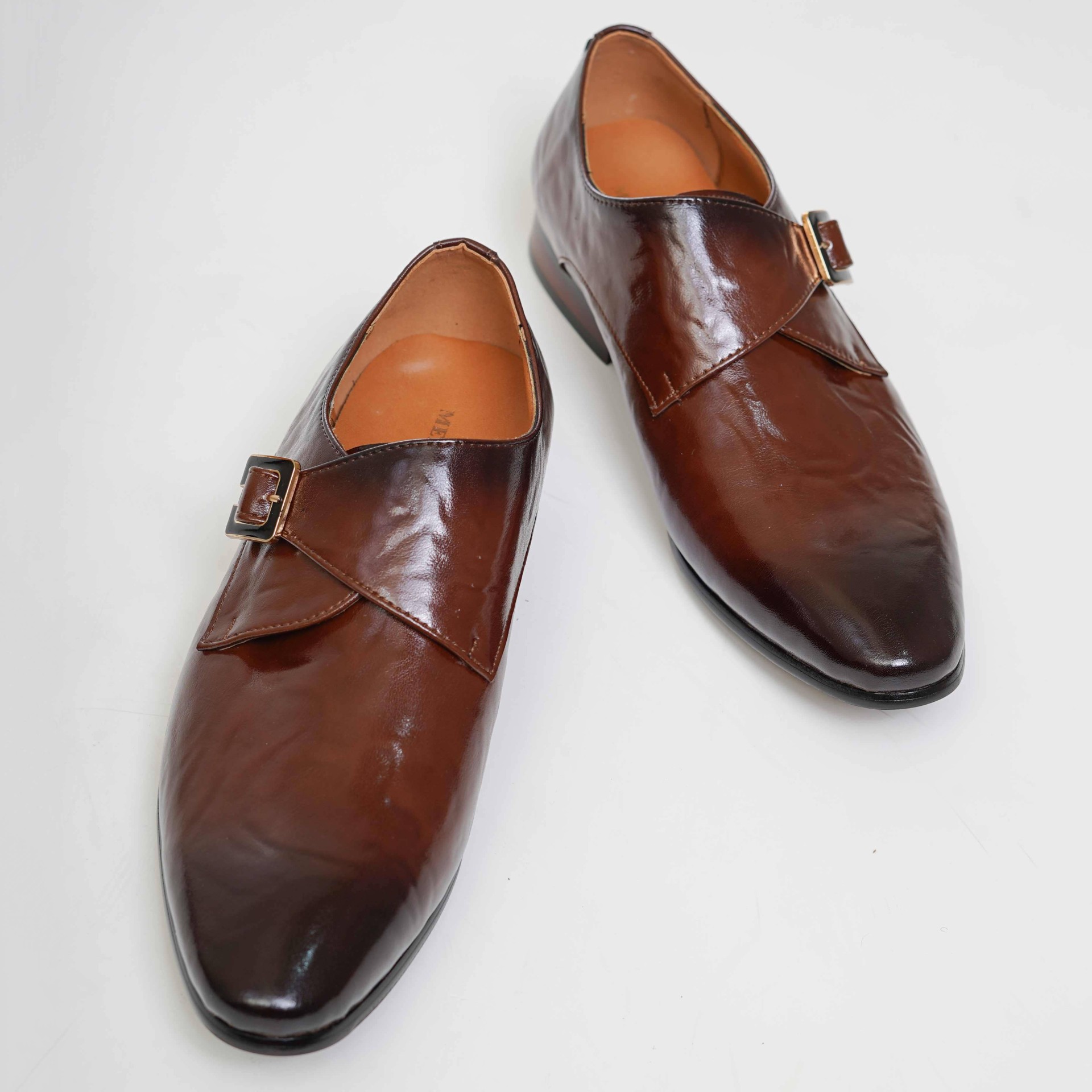 Mens-shoe-MW00017_02