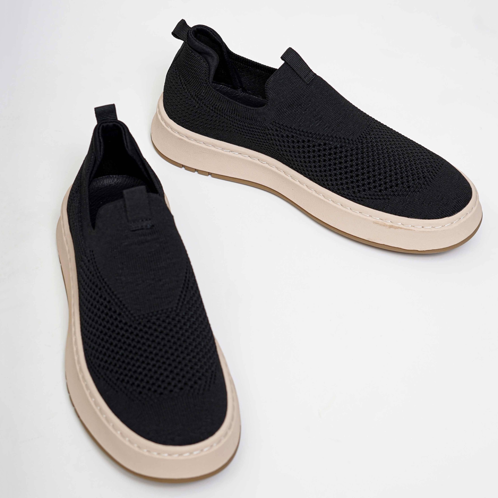Mens-sneaker-MW00050_02